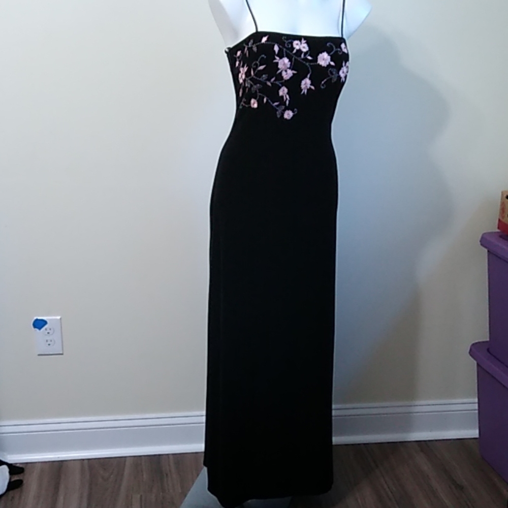 Betsy & Adam black spaghetti strap Velvet dress 6